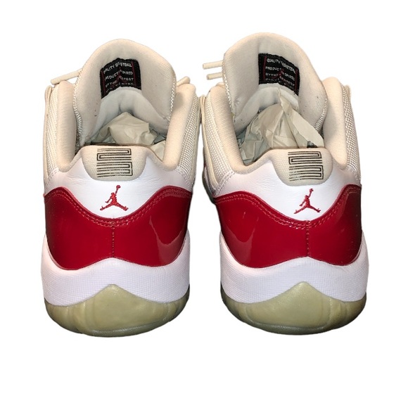 Air Jordan 11 Retro Low - Picture 8 of 17